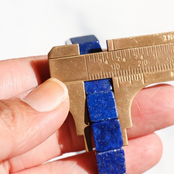 💙✨Lapis Lazuli Crystal Stretch Bracelet 10mm Square Beads✨💙 - Picture 6 of 9